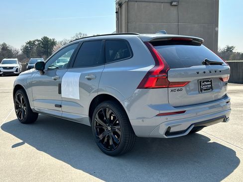 New 2026 Volvo XC60 T8 Ultra w/ Climate Package AWD/4WD image 4