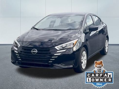 Certified 2025 Nissan Versa S w/ Trunk Package image 6