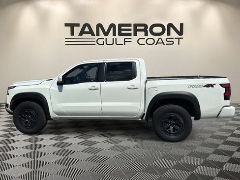 Used 2026 Nissan Frontier PRO-4X AWD/4WD image 6
