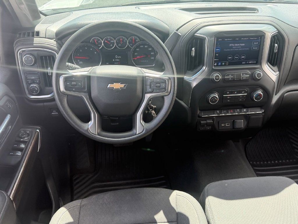 Used 2022 Chevrolet Silverado 2500 LT RWD image 12