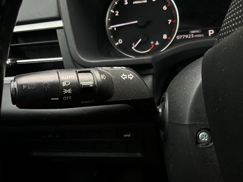 Used 2022 Mitsubishi Outlander SE image 35