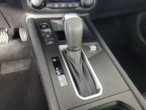 Used 2026 Nissan Kicks SV w/ SV Premium Package image 17