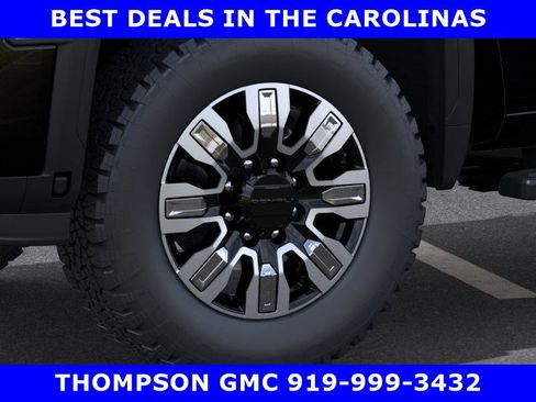 New 2026 GMC Sierra 2500 Denali w/ Technology Package AWD/4WD image 9