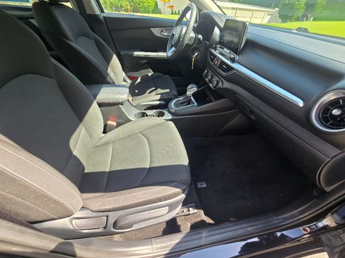 Used 2024 Kia Forte LXS FWD image 20