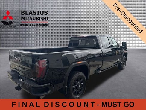 Used 2025 GMC Sierra 2500 AT4 w/ AT4 Premium Plus Package AWD/4WD image 9