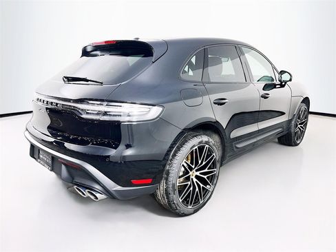 New 2026 Porsche Macan S image 9