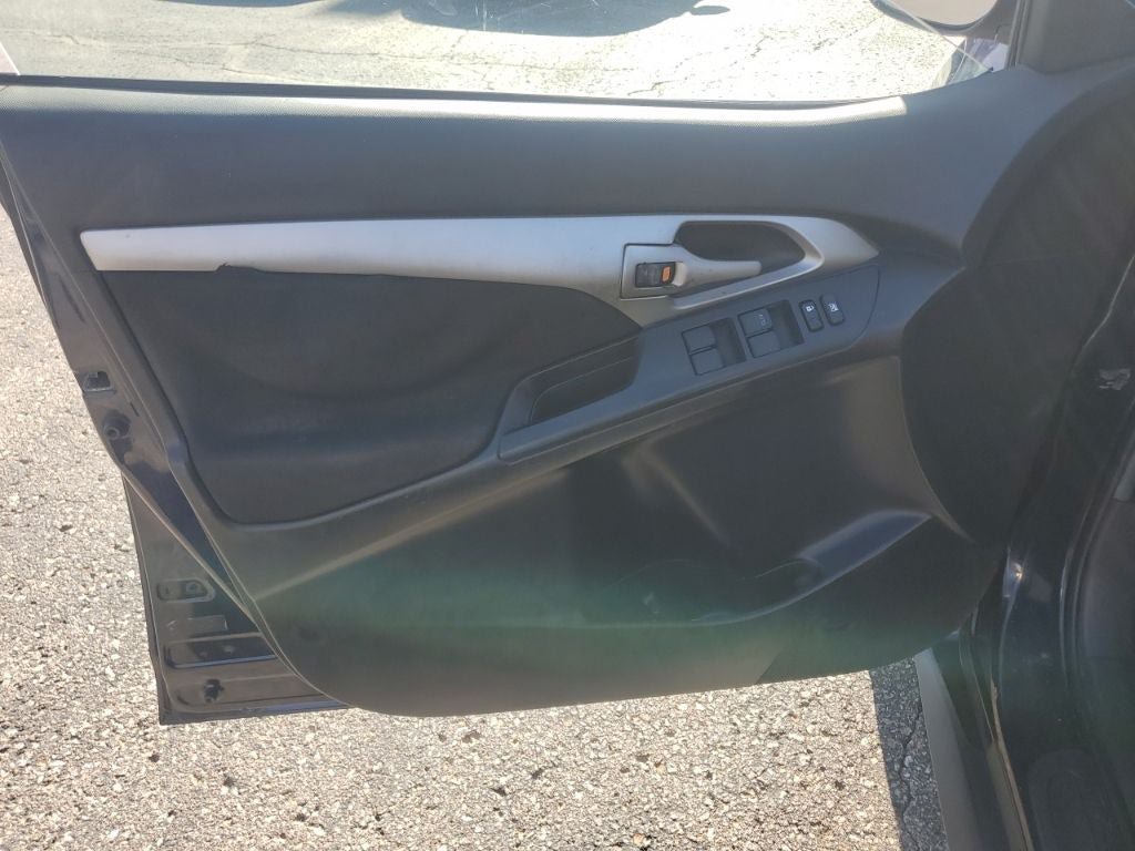 Used 2009 Pontiac Vibe w/ Preferred Package FWD image 16