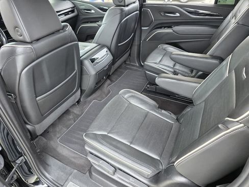 Used 2022 Cadillac Escalade ESV Sport w/ Touring Package image 31