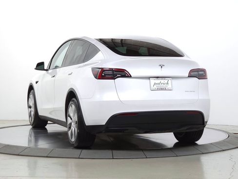 Used 2023 Tesla Model Y Long Range AWD/4WD image 7