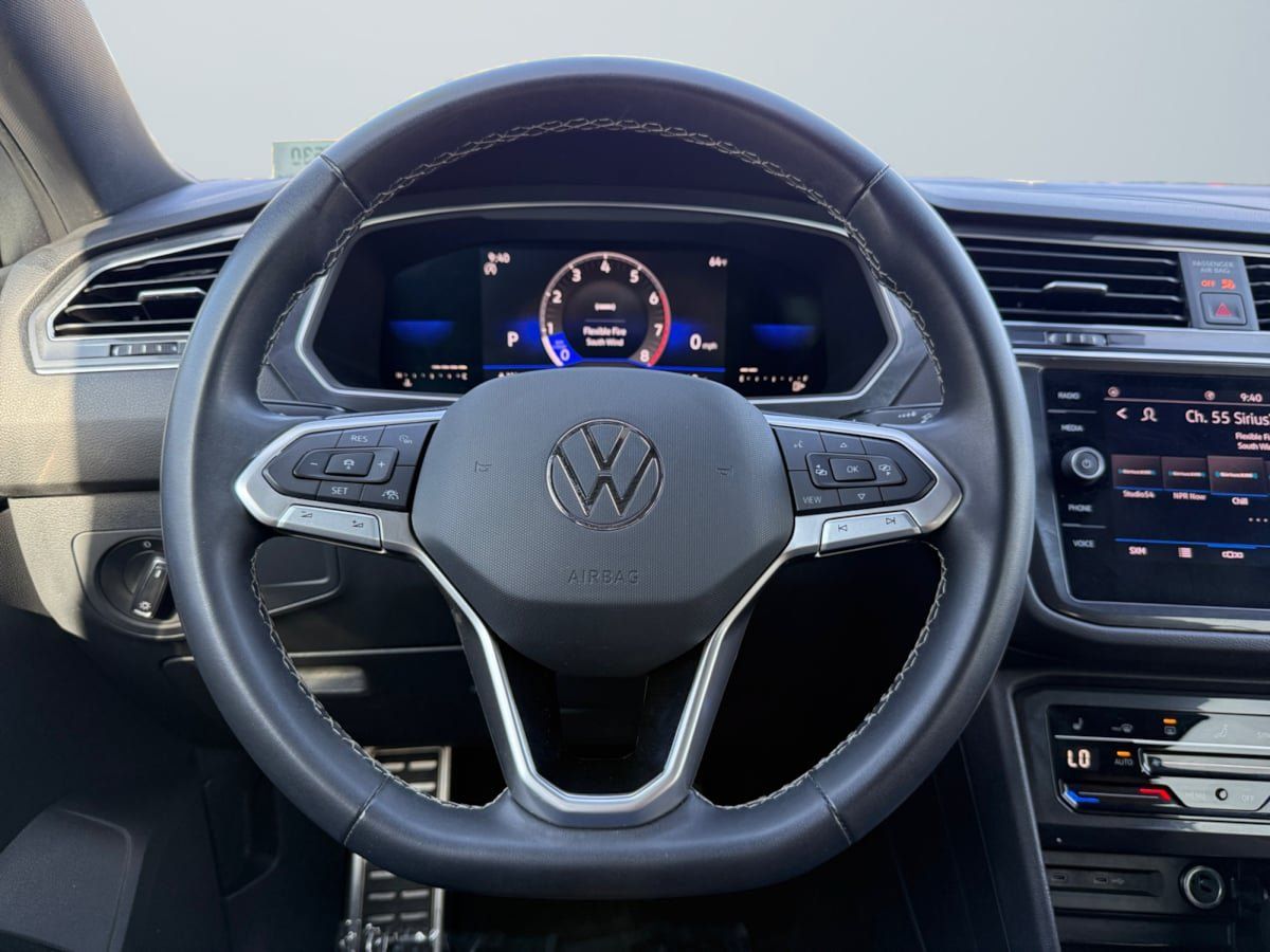 Used 2022 Volkswagen Tiguan SE FWD image 10