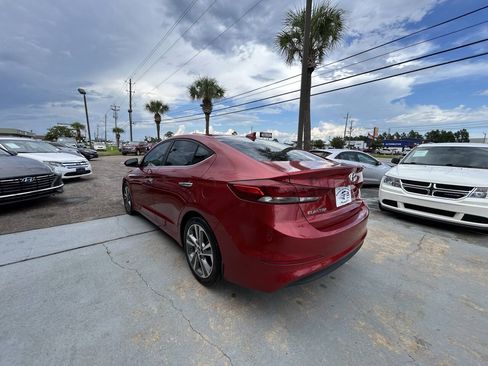 Used 2017 Hyundai Elantra Limited w/ Limited Tech Package 04 FWD image 6