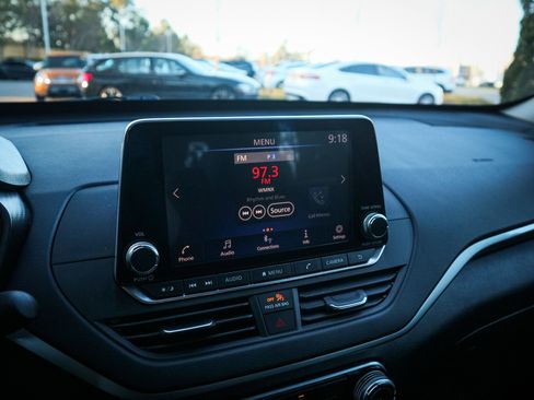 Used 2019 Nissan Altima 2.5 S image 24