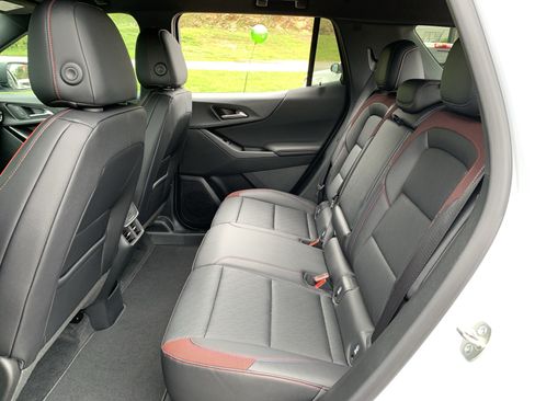 Used 2026 Chevrolet Equinox RS FWD image 18