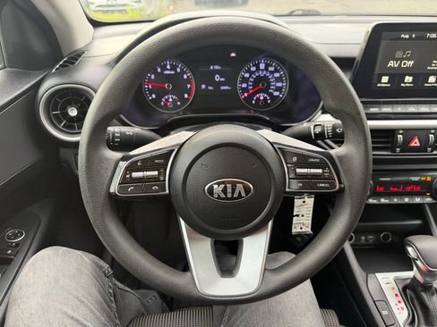 Used 2019 Kia Forte LXS FWD image 12