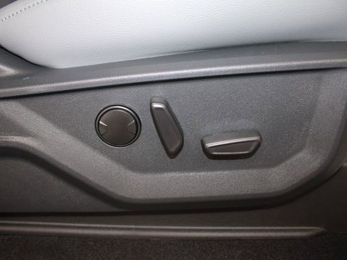 New 2025 Ford F150 Lightning Flash image 30