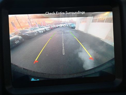 Used 2022 Jeep Wrangler Unlimited Sahara w/ Cold Weather Group image 28