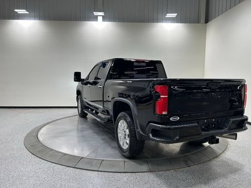 Used 2025 Chevrolet Silverado 2500 High Country w/ Z71 Off-Road Package AWD/4WD image 9