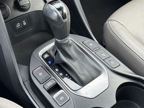 Used 2017 Hyundai Santa Fe SE w/ SE Ultimate Tech Package 03 image 33