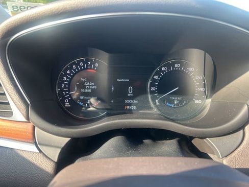 Used 2019 Lincoln MKC Select w/ Select Plus Package image 10