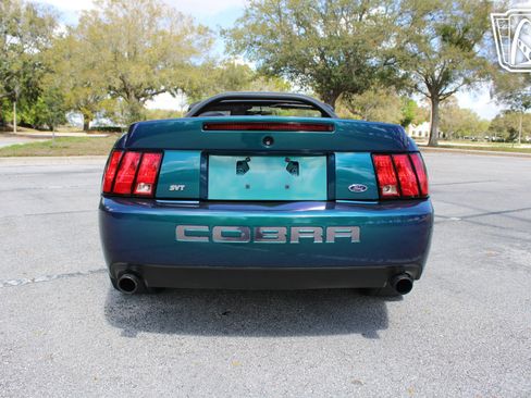 Used 2004 Ford Mustang Cobra image 21