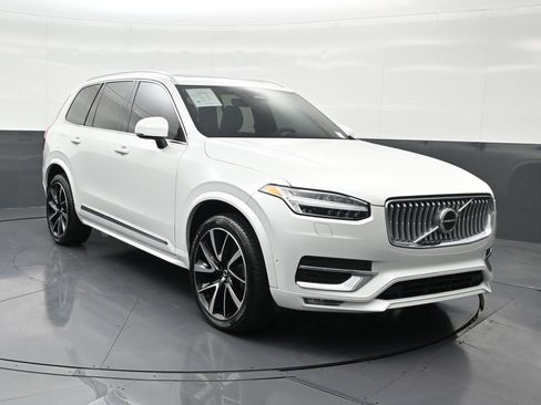 Certified 2024 Volvo XC90 B5 Plus image 8