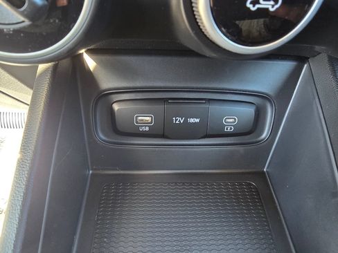 New 2026 Hyundai Venue SE FWD image 20