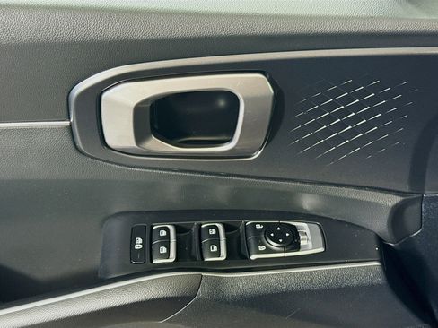 Used 2023 Kia Sorento S w/ Panoramic Sunroof Package FWD image 24