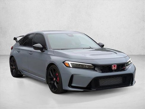 Certified 2024 Honda Civic Type R image 3