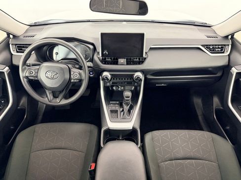 Used 2025 Toyota RAV4 XLE image 14