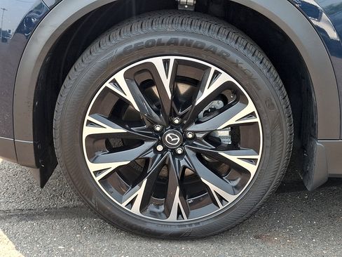 Certified 2024 MAZDA CX-90 Plug-In Hybrid w/ Premium Plus AWD/4WD image 10