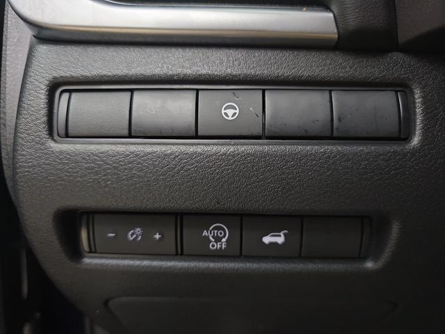 Used 2026 Nissan Rogue SV FWD image 38