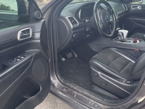Used 2020 Jeep Grand Cherokee Altitude AWD/4WD image 3