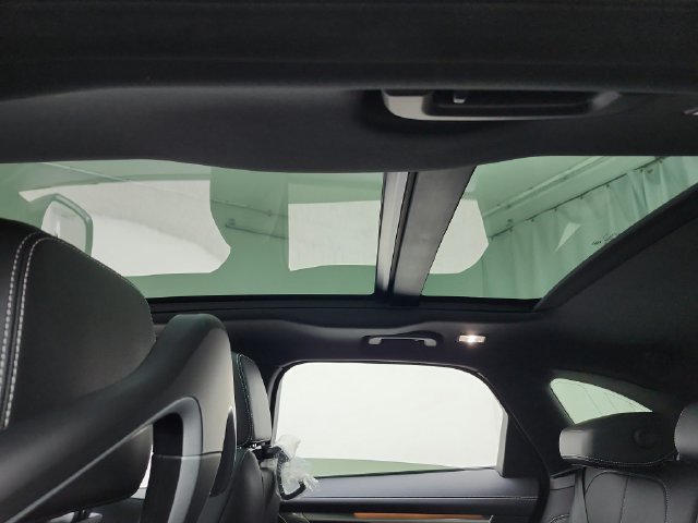 New 2026 Jaguar F-PACE R-Dynamic S AWD/4WD image 30