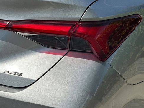 Used 2019 Toyota Avalon XSE w/ Carpet Mat Package image 12