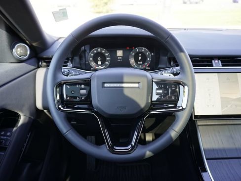Used 2026 Land Rover Range Rover Evoque S AWD/4WD image 10