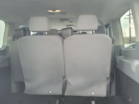 Used 2017 Ford Transit 350 XLT RWD image 10