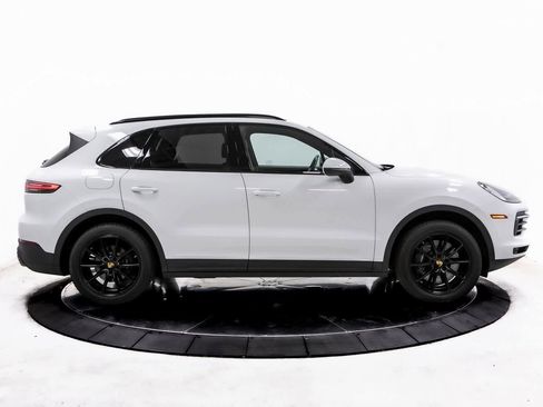 Certified 2023 Porsche Cayenne image 8