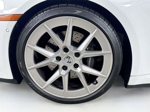 Used 2025 Porsche 911 Carrera image 21