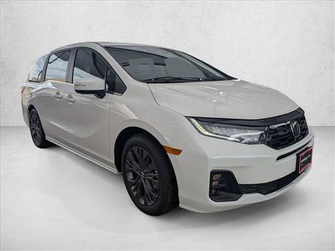 New 2026 Honda Odyssey Touring image 7