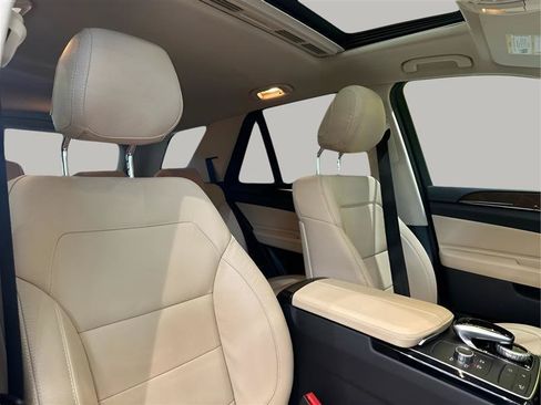 Used 2016 Mercedes-Benz GLE 350 4MATIC image 24