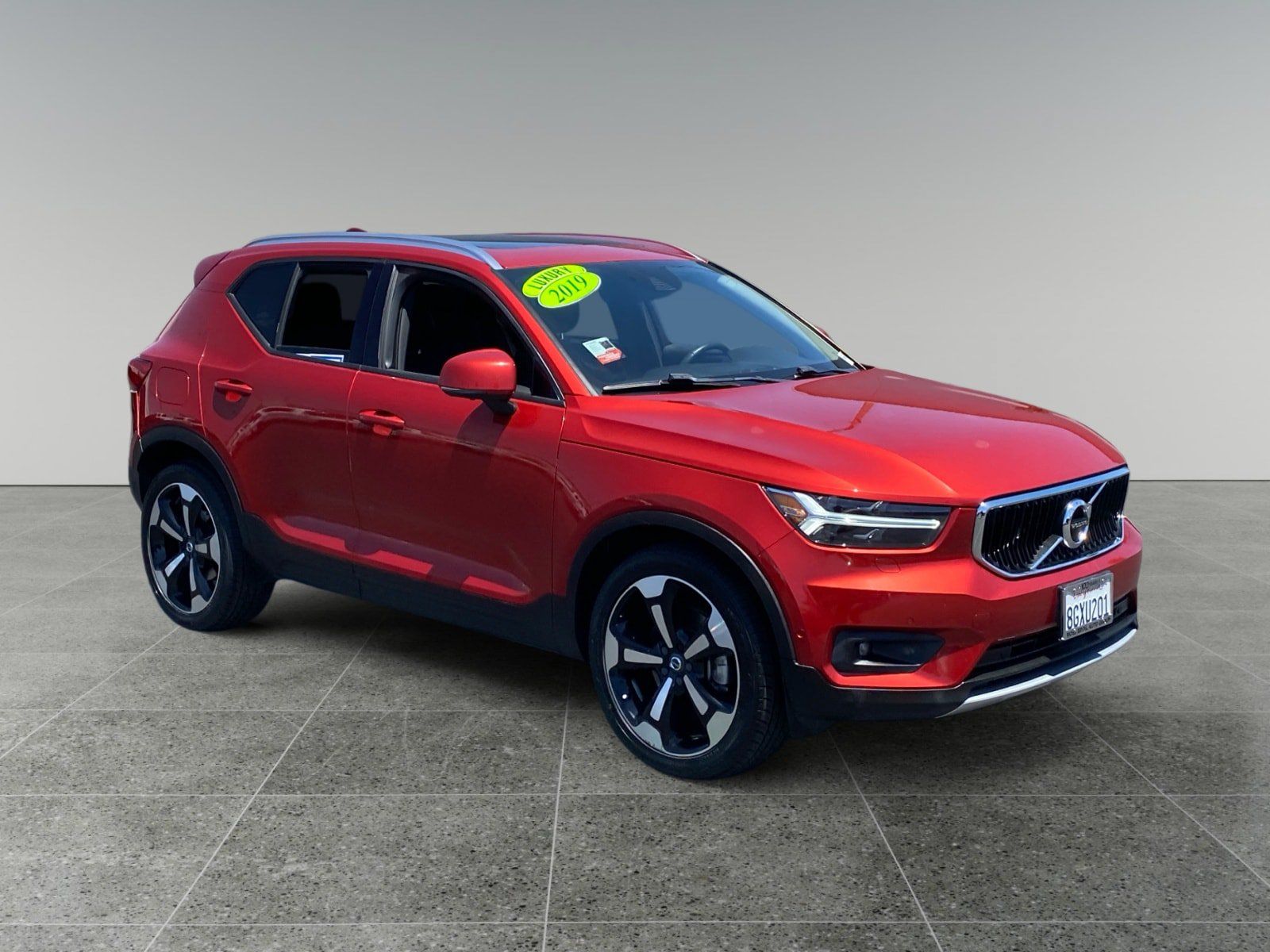 Used 2019 Volvo XC40 T4 Momentum FWD image 7