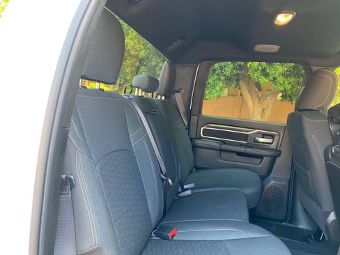 Used 2025 RAM 2500 Big Horn AWD/4WD image 44