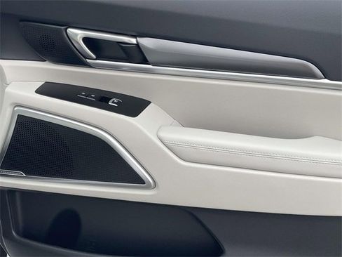 New 2025 Kia Telluride S image 12