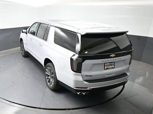 New 2026 Chevrolet Suburban High Country AWD/4WD image 44