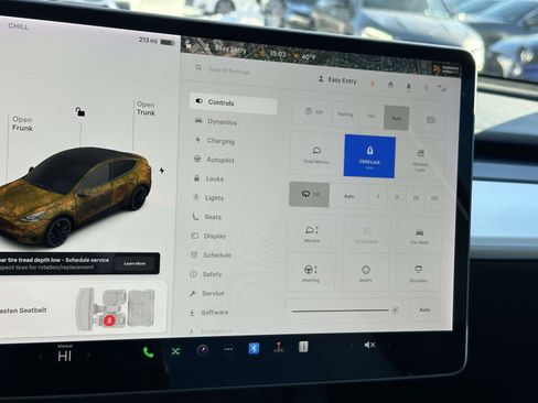Used 2022 Tesla Model Y Performance image 34