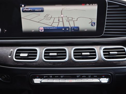 Used 2026 Mercedes-Benz GLE 580 4MATIC w/ Driver Assistance Package image 14