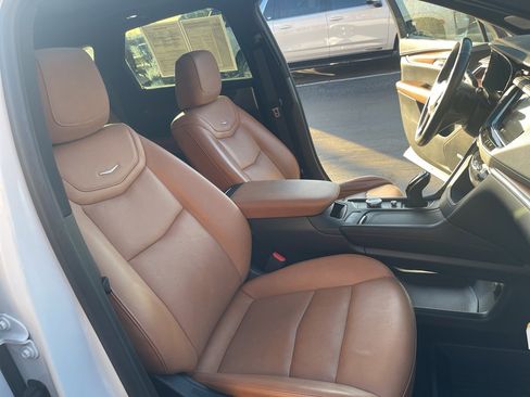 Used 2023 Cadillac XT5 Premium Luxury image 31