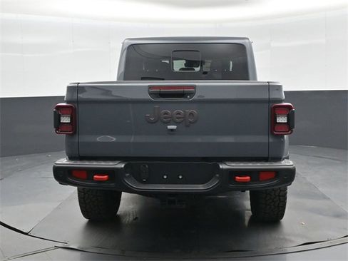 New 2025 Jeep Gladiator Rubicon image 5