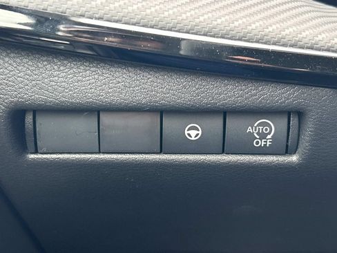 New 2026 Nissan Kicks SR FWD image 25
