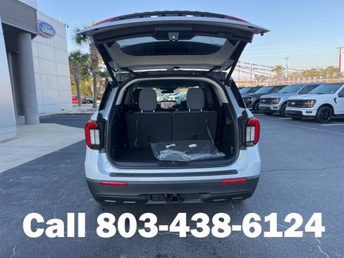 New 2026 Ford Explorer Active image 19
